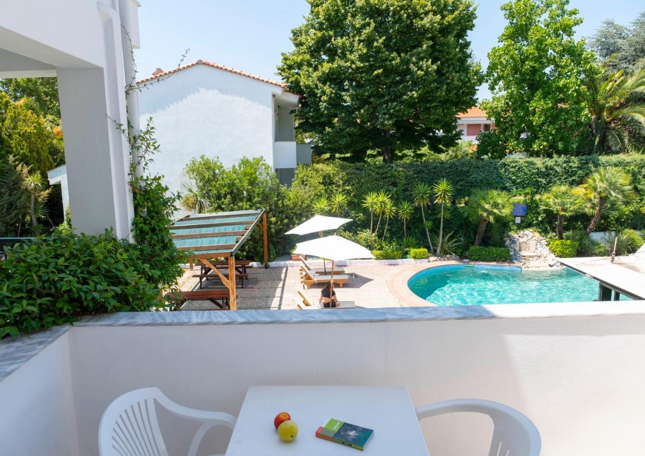 Aristides Hotel Fourka Exterior photo