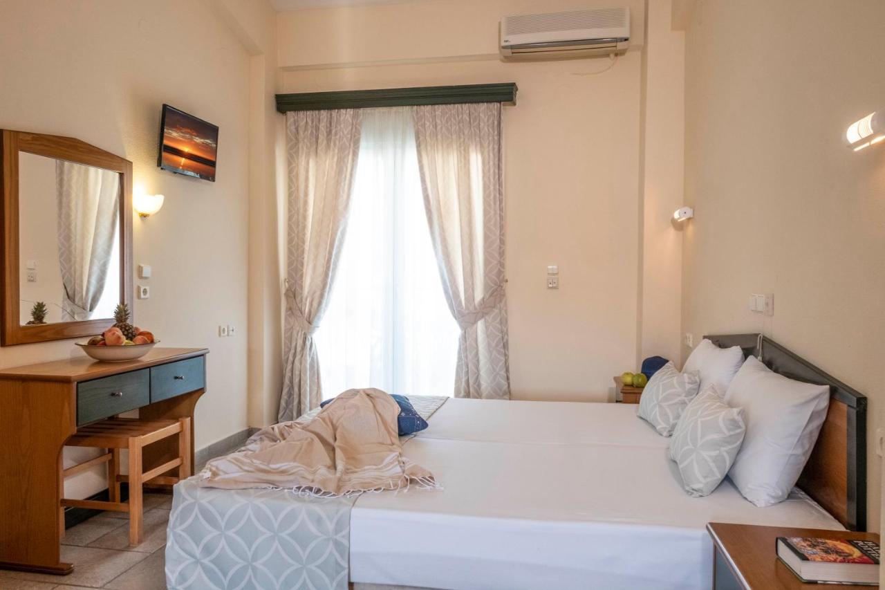 Aristides Hotel Fourka Exterior photo