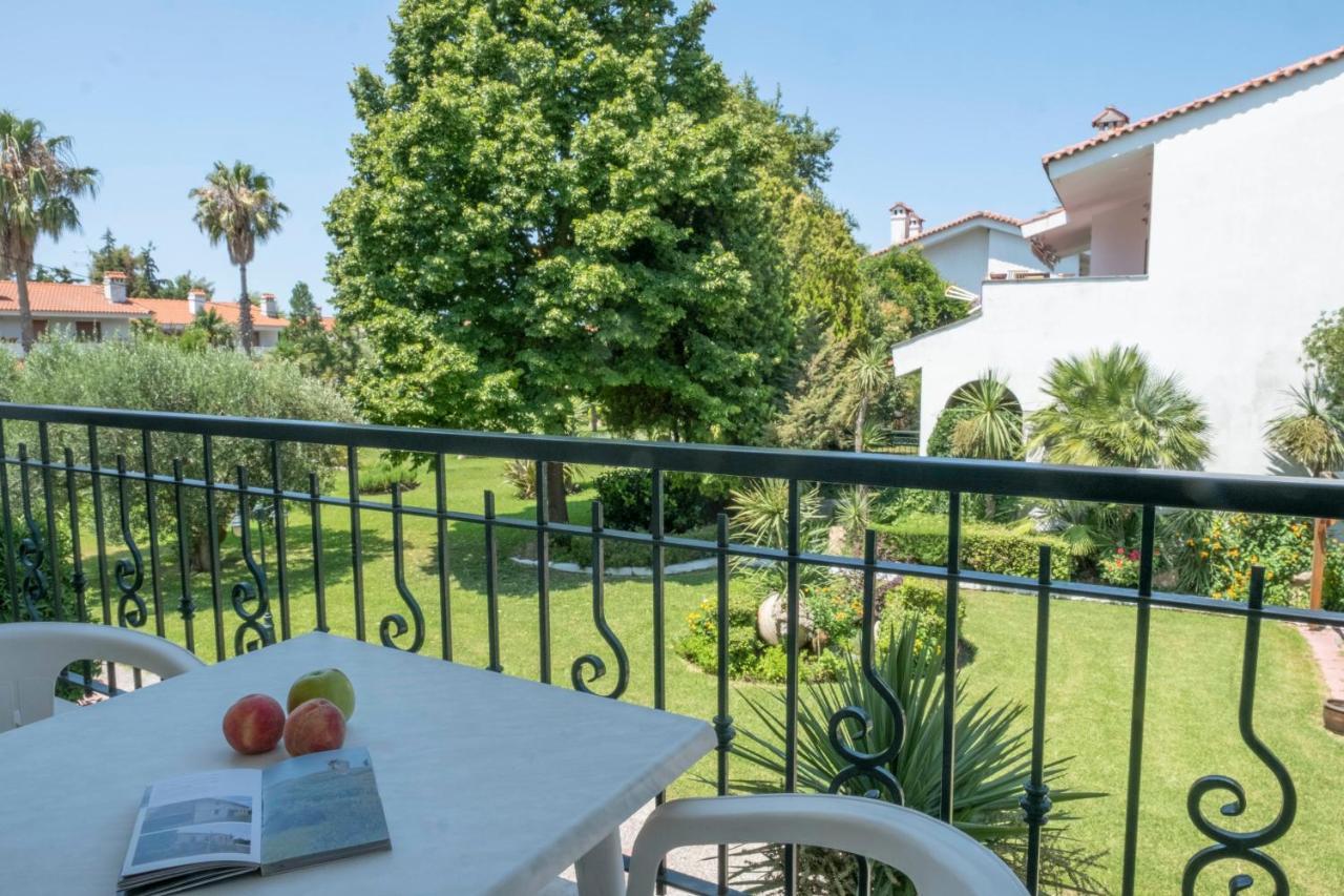 Aristides Hotel Fourka Exterior photo